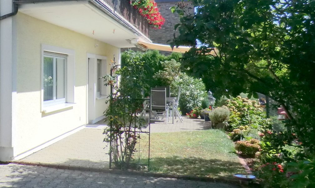 Eingangsbereich der Souterrainwohnung